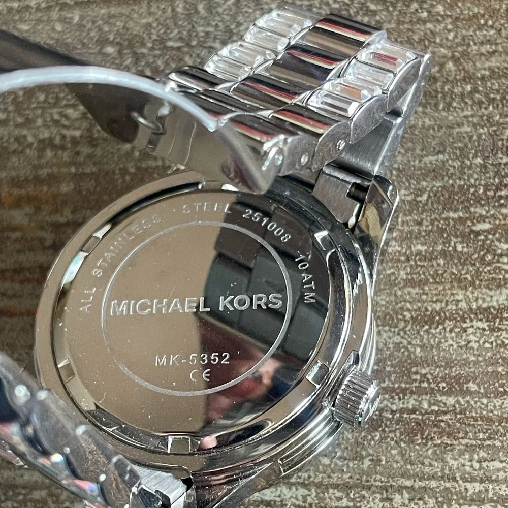 Michael Kors SS Runway Crystal-Embellished Watch MK5352 - Picture 6 of 8